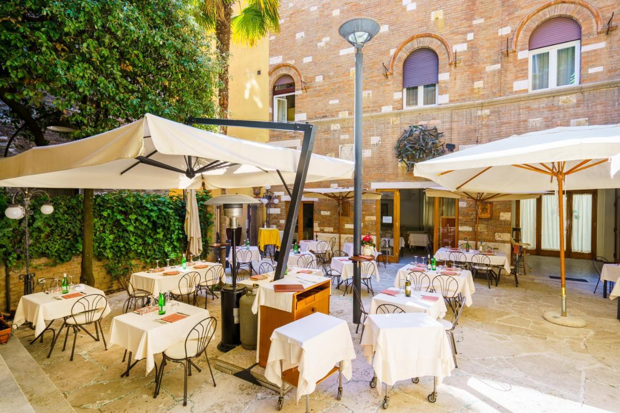 Hotel La Rosetta Perugia Exterior photo
