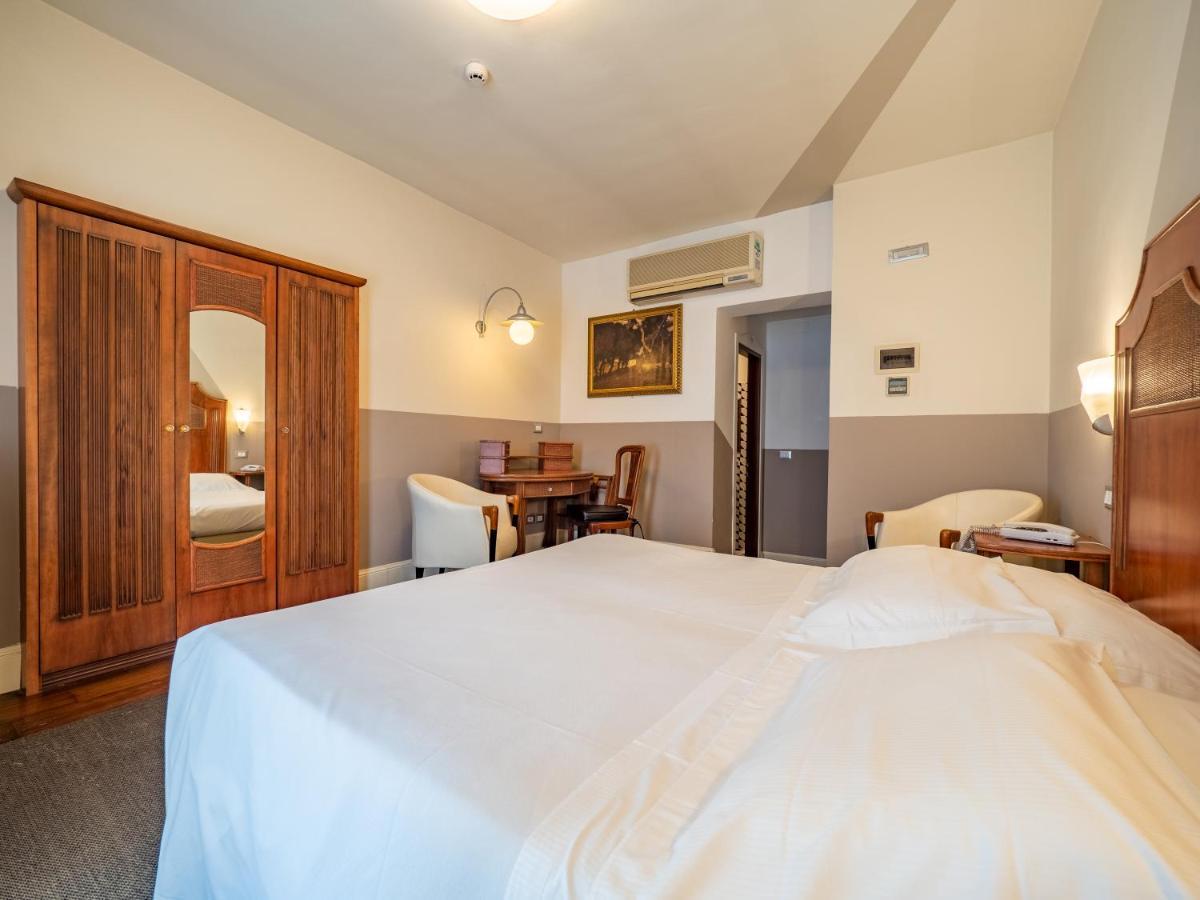 Hotel La Rosetta Perugia Exterior photo